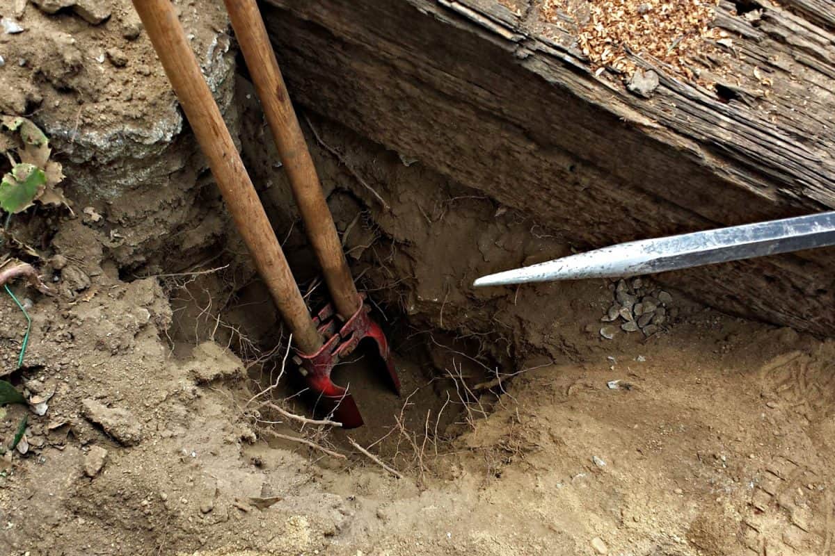 Digging a hole for a post
